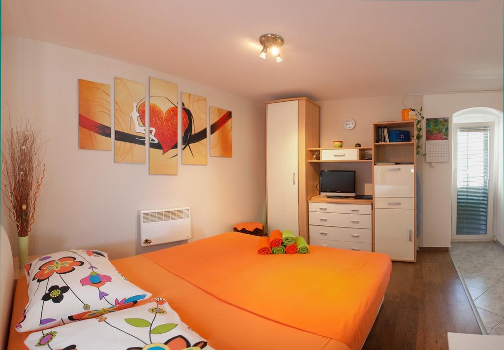 Paradise Apartment With Big Sunny Terrace In The Old Town, Few Meters From The Sea & Riva Promenade Split Bilik gambar