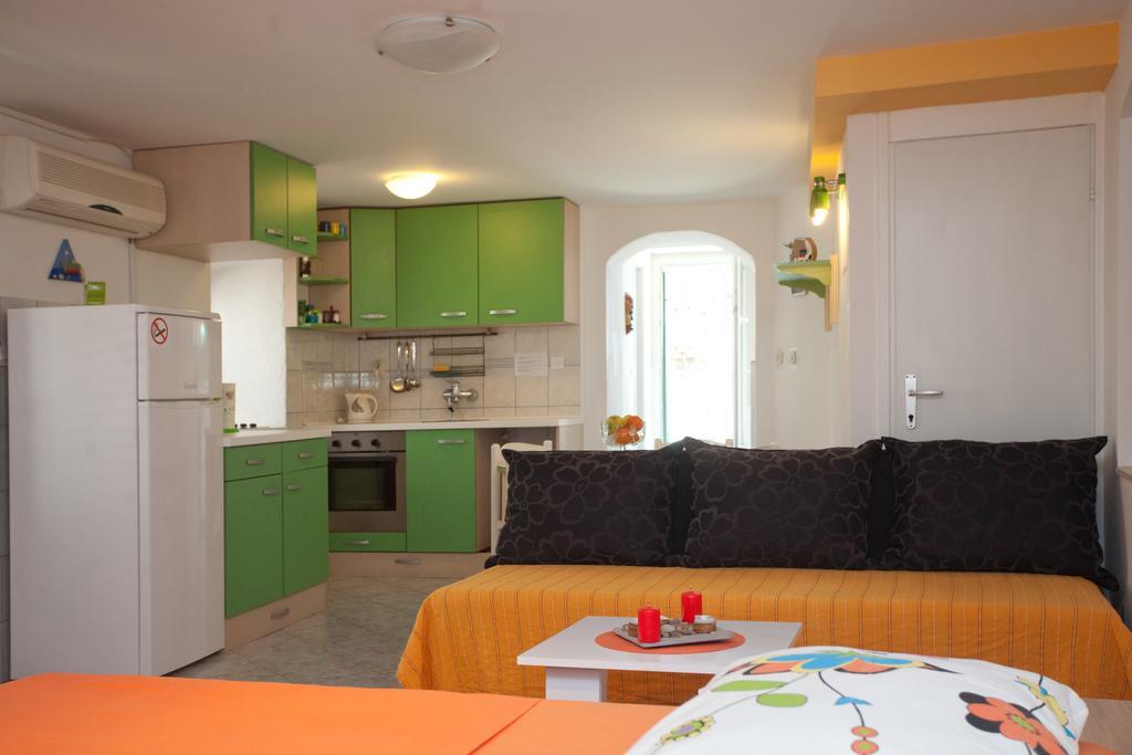 Paradise Apartment With Big Sunny Terrace In The Old Town, Few Meters From The Sea & Riva Promenade Split Bilik gambar