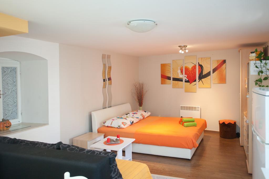 Paradise Apartment With Big Sunny Terrace In The Old Town, Few Meters From The Sea & Riva Promenade Split Bilik gambar